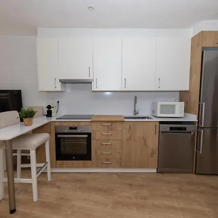 Apart. Centrico Y Reformado, Playa De Aro / 1272 Платья-де-Аро